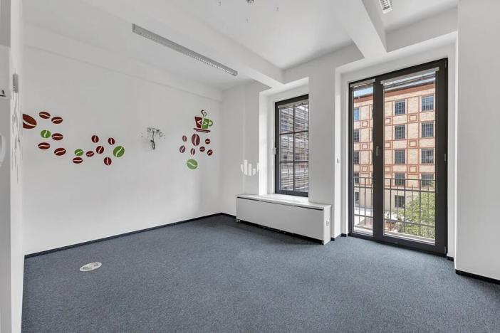 Pronájem kanceláře, Praha - Holešovice, Jankovcova, 241 m2