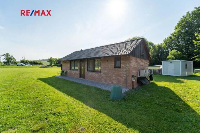 Prodej komerční nemovitosti, Chrášťany, 10917 m2