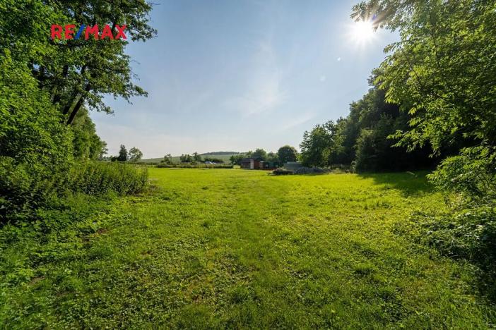 Prodej komerční nemovitosti, Chrášťany, 10917 m2