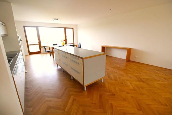 Prodej bytu 4+kk, Praha - Vokovice, Tibetská, 179 m2