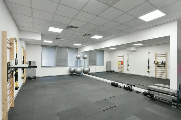 Pronájem kanceláře, Praha - Karlín, Thámova, 281 m2