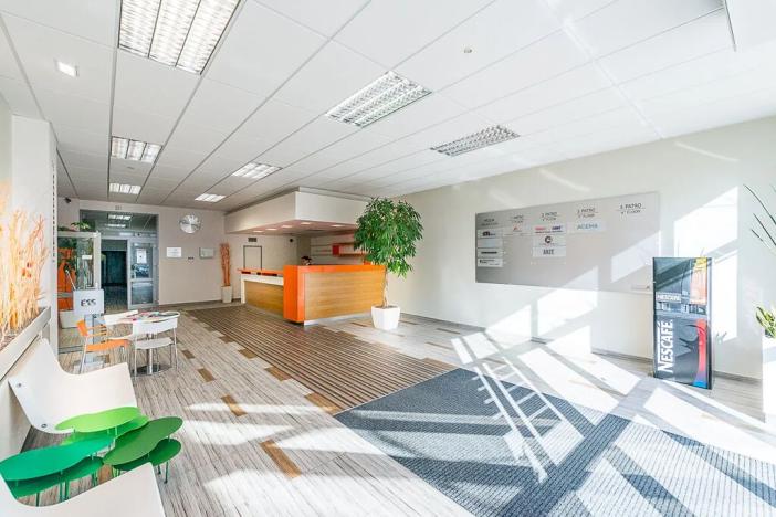 Pronájem kanceláře, Praha - Libeň, U libeňského pivovaru, 417 m2