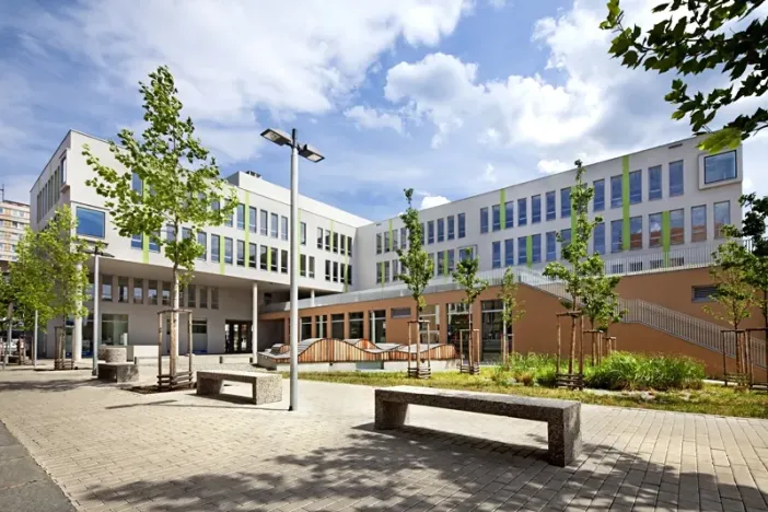 Pronájem kanceláře, Ústí nad Labem, Špitálské náměstí, 590 m2