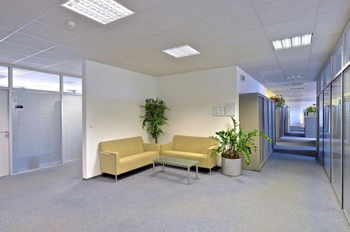 Pronájem kanceláře, Praha - Chodov, Hráského, 2800 m2