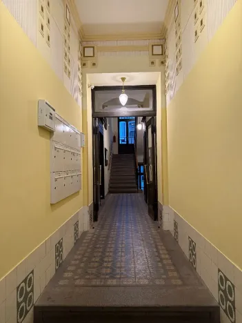 Prodej kanceláře, Praha - Holešovice, Pplk. Sochora, 98 m2