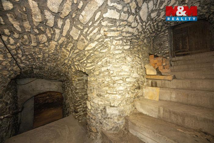 Prodej činžovního domu, Kutná Hora - Kutná Hora-Vnitřní Město, Václavské náměstí, 250 m2