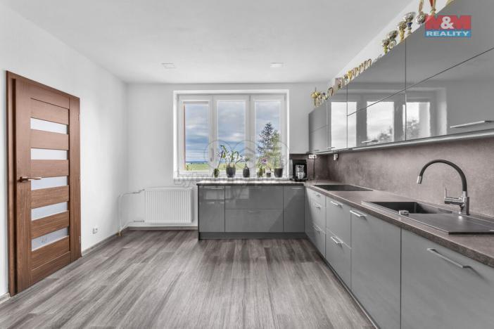 Prodej rodinného domu, Boseň, 180 m2