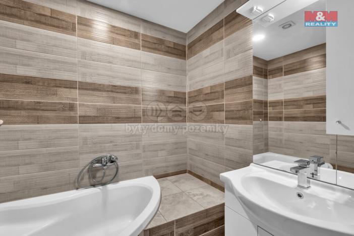 Prodej rodinného domu, Boseň, 180 m2