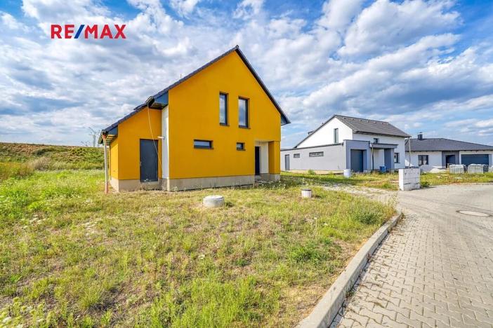 Prodej rodinného domu, Lužany, 153 m2