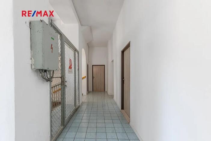 Prodej obchodního prostoru, Zbiroh, Líšenská, 700 m2