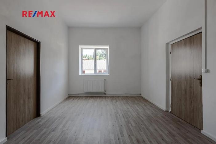 Prodej obchodního prostoru, Zbiroh, Líšenská, 700 m2