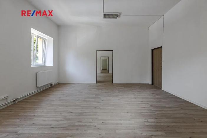 Prodej obchodního prostoru, Zbiroh, Líšenská, 700 m2