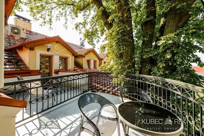 Prodej ubytování, Chotoviny, Táborská, 2200 m2