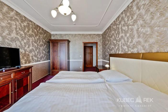 Prodej ubytování, Chotoviny, Táborská, 2200 m2