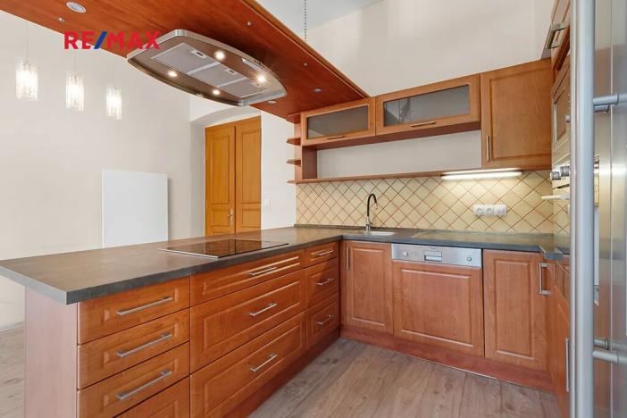 Pronájem bytu 3+kk, Plzeň, Na Roudné, 90 m2