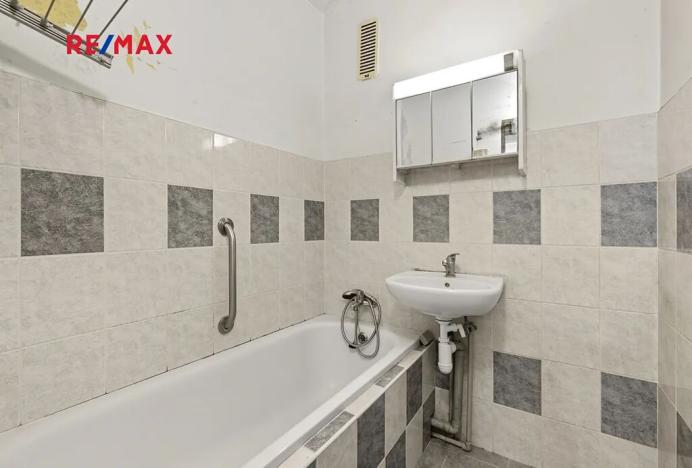 Prodej bytu 2+1, Plzeň, Lábkova, 61 m2