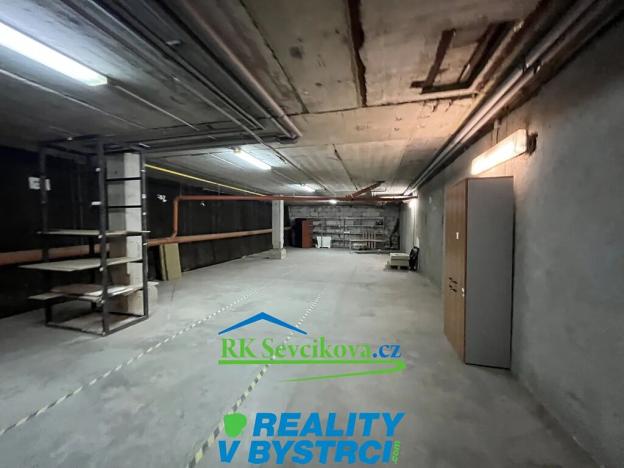 Pronájem skladu, Brno, Kubíčkova, 236 m2