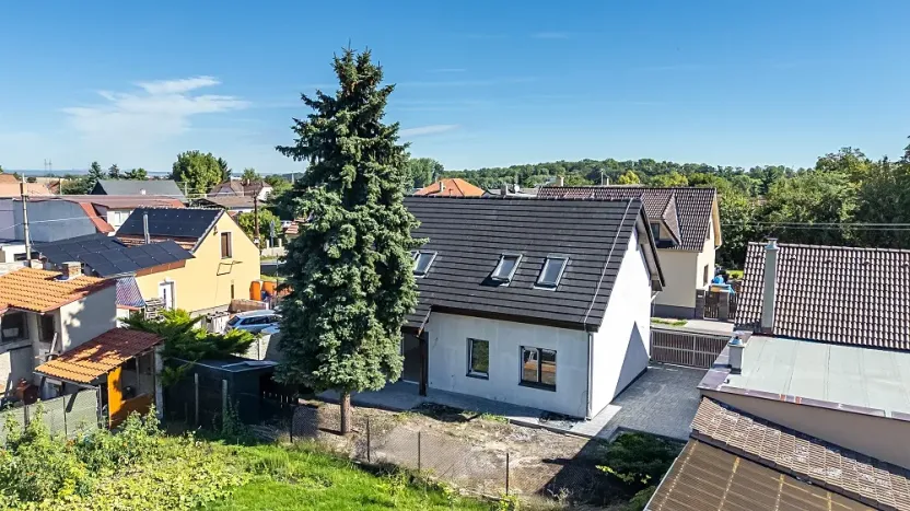 Prodej rodinného domu, Veleň, Na růžku, 130 m2