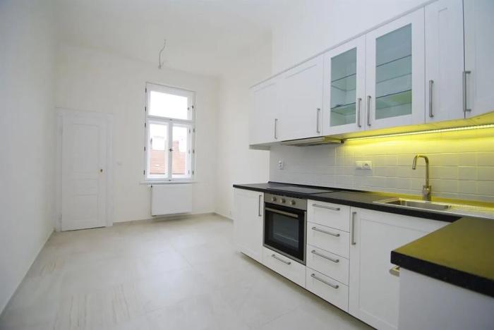 Pronájem bytu 2+kk, Praha - Vinohrady, Mánesova, 47 m2