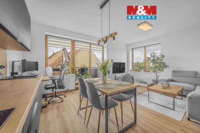 Pronájem bytu 2+kk, Praha - Dolní Chabry, U jízdárny, 51 m2