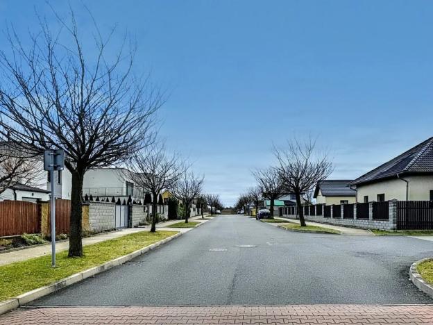 Prodej rodinného domu, Radonice, 196 m2