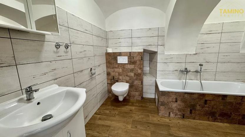 Pronájem bytu 1+kk, Studená, nám. Sv. J. Nepomuckého, 28 m2