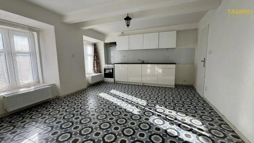 Pronájem bytu 1+kk, Studená, nám. Sv. J. Nepomuckého, 28 m2