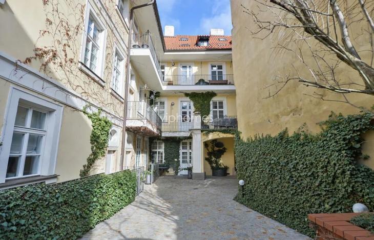 Pronájem bytu 4+1, Praha - Malá Strana, Vlašská, 221 m2