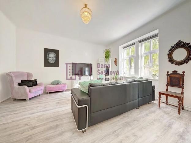 Prodej bytu 1+1, Jindřichův Hradec, Třebického, 63 m2