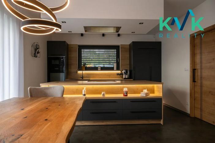 Prodej rodinného domu, Hájek, 228 m2