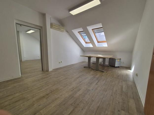 Pronájem kanceláře, Praha - Žižkov, Žerotínova, 48 m2