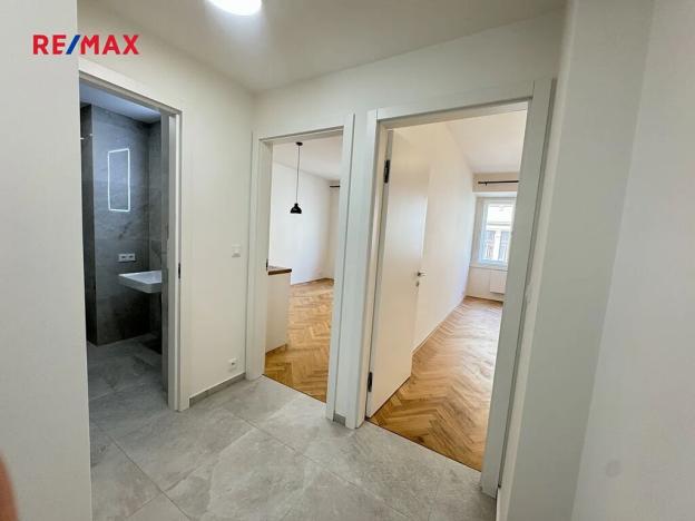 Pronájem bytu 2+kk, Praha - Vinohrady, Záhřebská, 49 m2