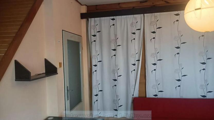 Pronájem bytu 1+1, Praha - Strašnice, Nad kapličkou, 37 m2