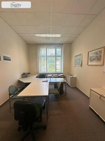 Pronájem kanceláře, Blansko, Gellhornova, 541 m2