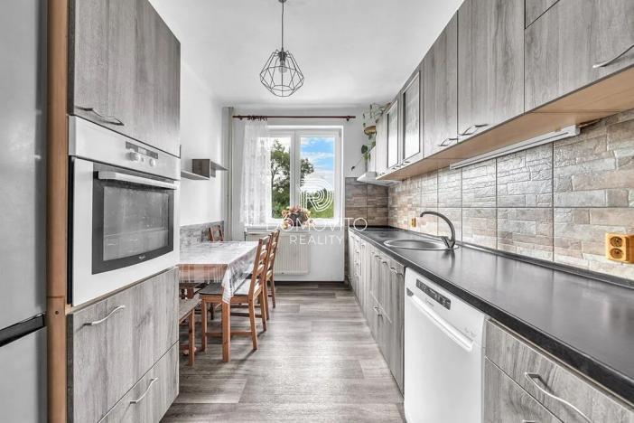 Prodej bytu 2+1, Dolní Bousov, 56 m2