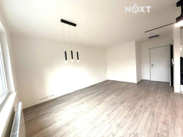 Pronájem bytu 1+kk, Zlín, Nad Stráněmi, 39 m2