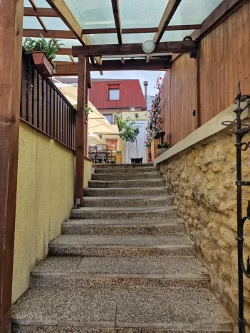 Prodej ubytování, Turnov, Hluboká, 600 m2