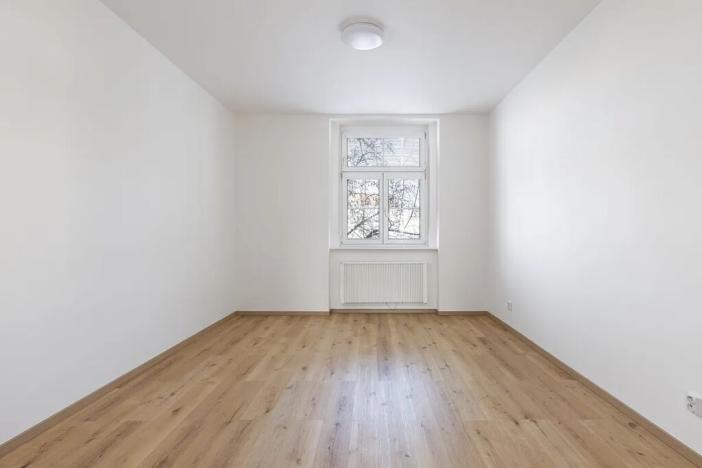 Pronájem bytu 2+kk, Praha - Nusle, 5. května, 51 m2