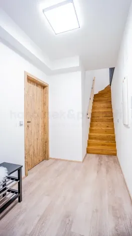 Prodej bytu 4+kk, Vrchlabí, Horská, 90 m2