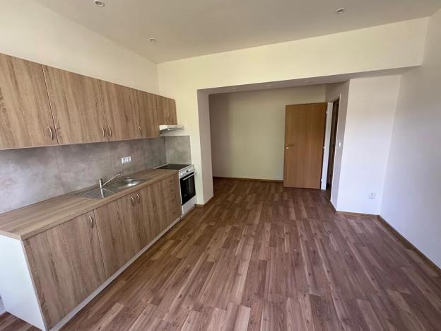 Pronájem bytu 2+1, Frýdek-Místek, Míru, 84 m2