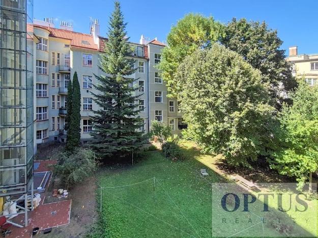 Pronájem bytu 2+1, Praha - Hradčany, Na valech, 78 m2