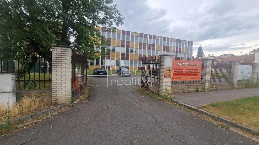 Pronájem kanceláře, Pardubice, Mezi Mosty, 65 m2