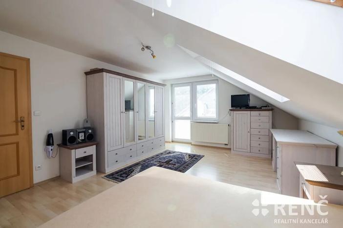 Prodej rodinného domu, Podolí, 216 m2