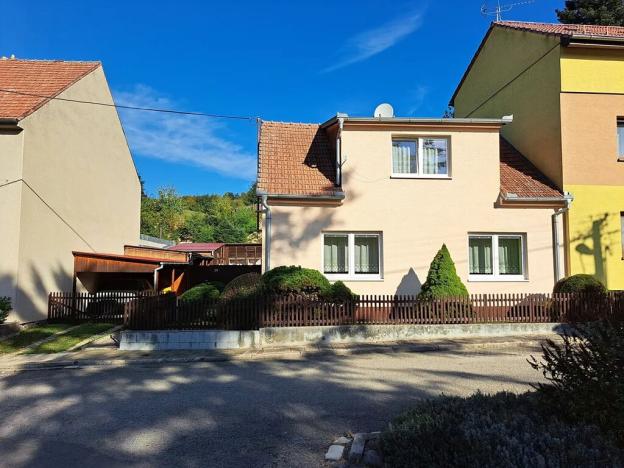 Prodej rodinného domu, Závist, 268 m2