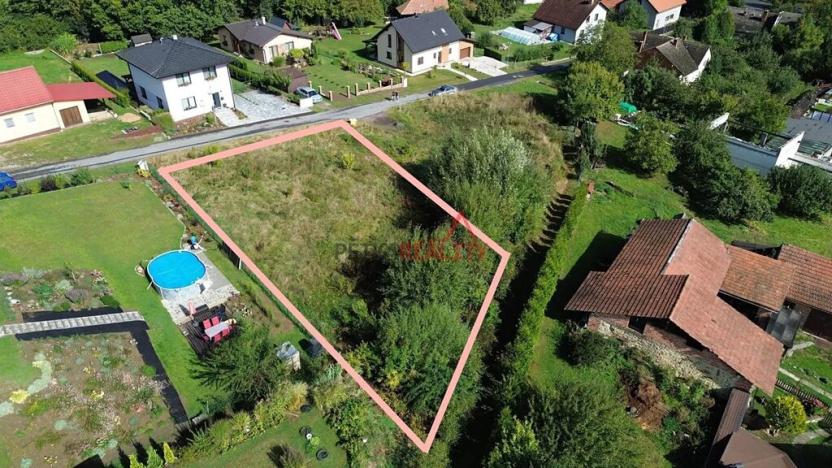 Prodej pozemku pro bydlení, Semanín, 927 m2