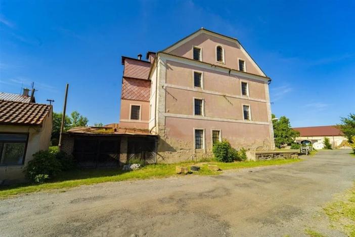 Prodej vícegeneračního domu, Pěčice, 206 m2