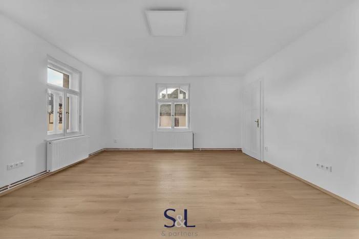 Pronájem bytu 3+1, Liberec, Zborovská, 131 m2