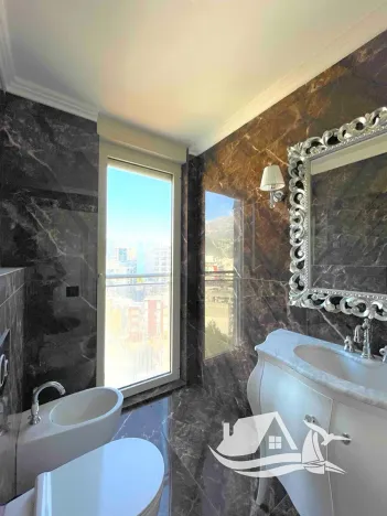 Prodej bytu 4+kk, Budva, Černá Hora, 1147 m2