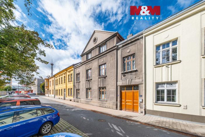 Prodej bytu 2+kk, Kladno, nám. Edvarda Beneše, 56 m2