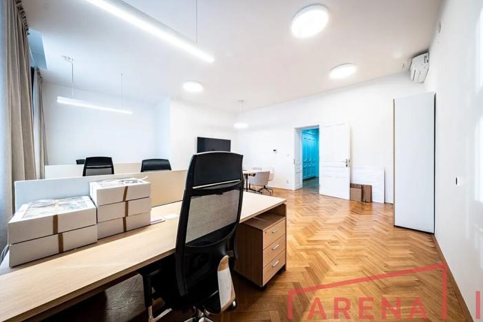 Pronájem kanceláře, Brno, Hlinky, 782 m2